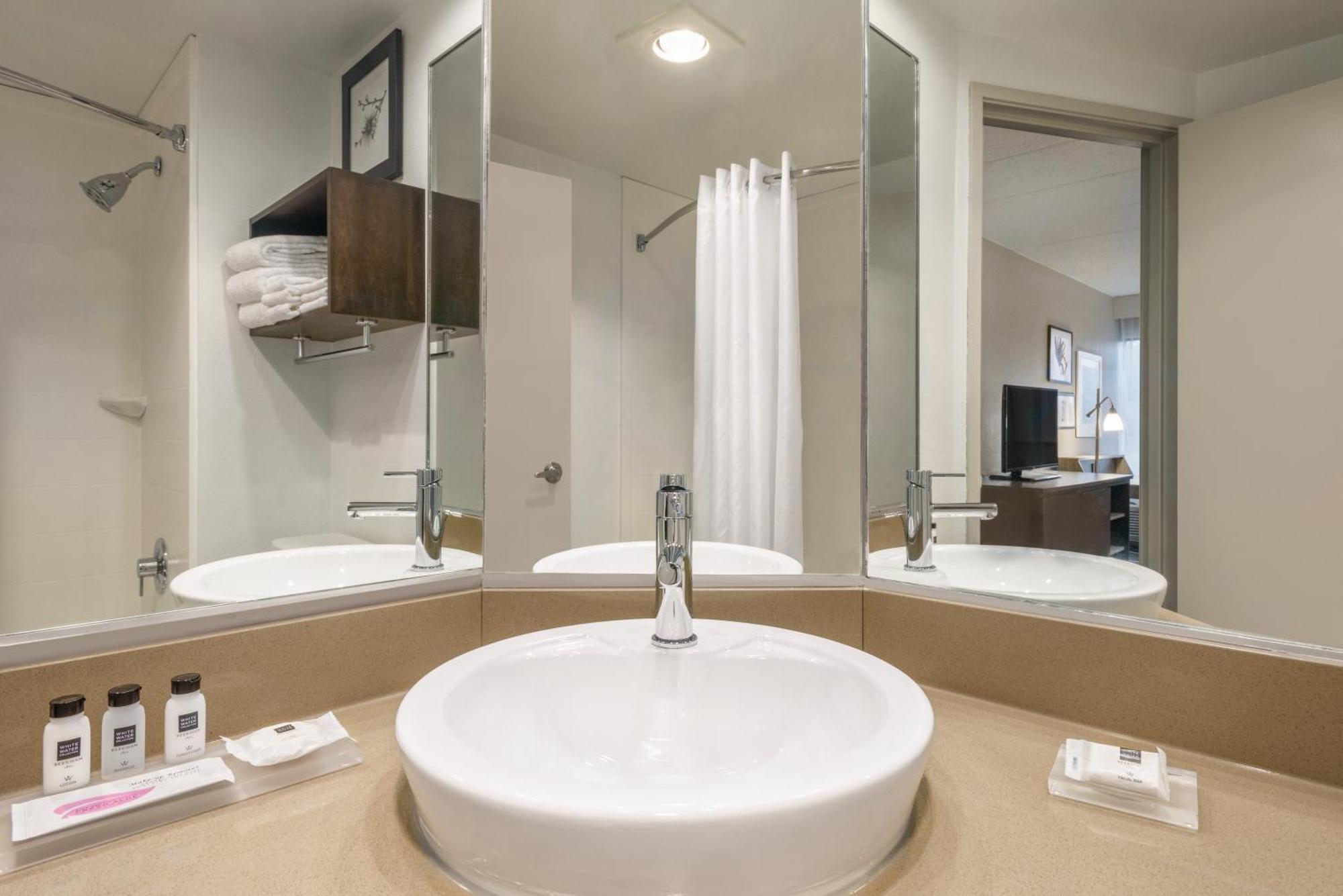 Country Inn & Suites By Radisson, La Crosse, Wi Bagian luar foto